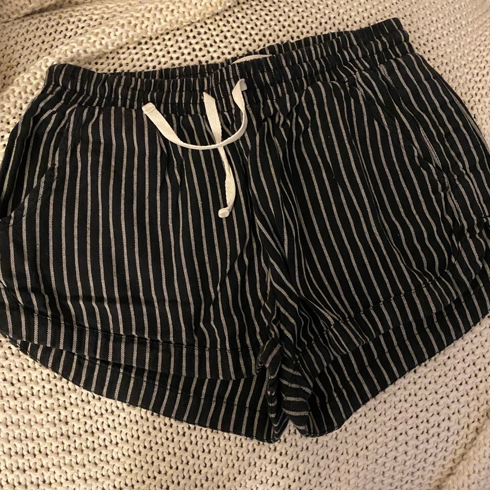 Billabong striped shorts size small